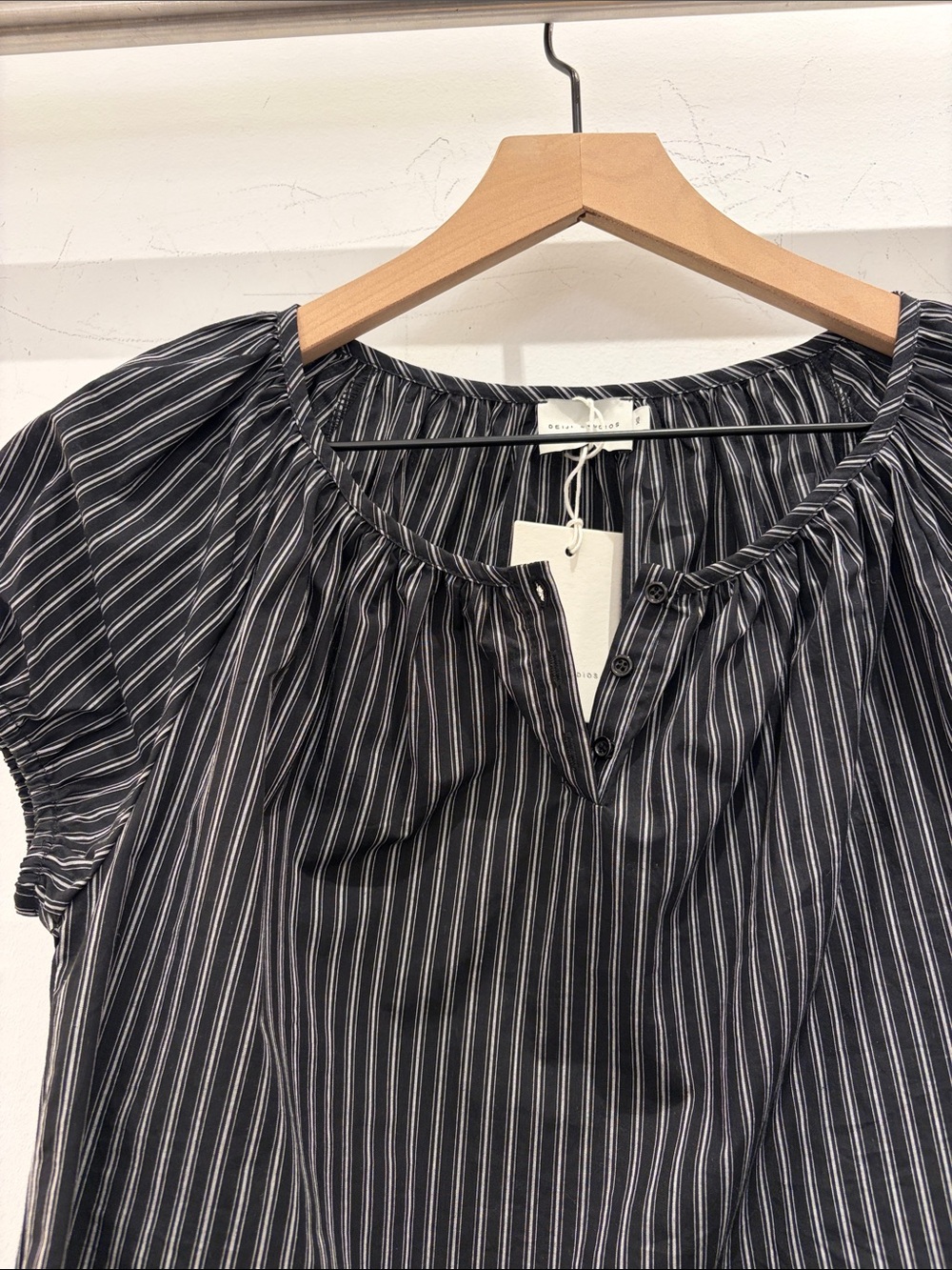 Deiji Studios Women’s Poplin Shirt - Mono Stripe - Picture 2 of 3